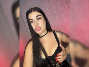 Bongacams Watch Live Sex Cams of suchka-black-