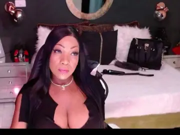 Bongacams Adult Webcam of MadikeyHappy