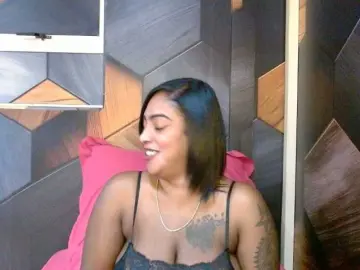 Bongacams Free Porn Cam of IndianShine