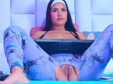 Bongacams Best live sex cam show of MiaBrihtny