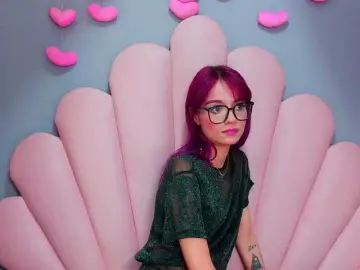 Bongacams Watch Live Sex Cams of LUCYMILLER