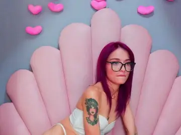 Bongacams Watch Live Sex Cams of LUCYMILLER