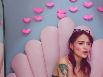 Bongacams Live Sex Cam of LUCYMILLER