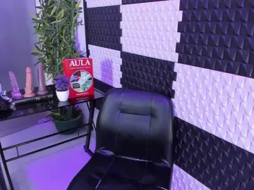 Bongacams Adult Video Chat of AlinaMorris