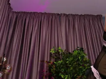 Bongacams Sex Chat of VelvetRavenXX