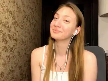 Bongacams Adult Webcam of MyrticeDollen