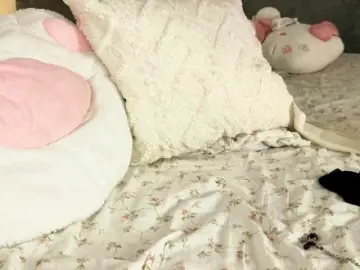 Bongacams Sex Cam of l1ttle-puppy