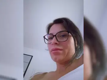 Bongacams Best live sex cam show of SophieMary