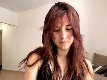 Bongacams Free Porn Cam of AngelinaVier