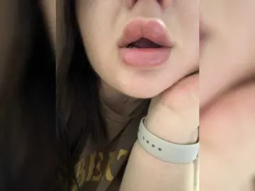 Bongacams Live Sex Cam of Swettypussy69