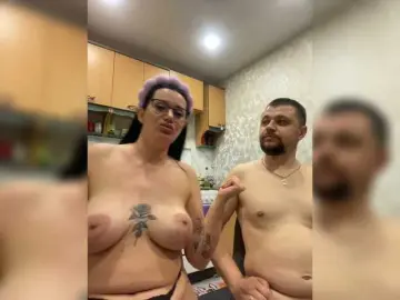 Bongacams Live Sex Cam of goldencouple