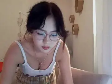 Bongacams Live Porn of MyrleHenggeler