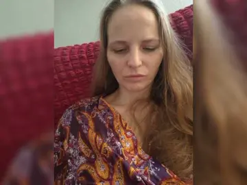 Bongacams Live Sex Cam of Lulu-Erotica