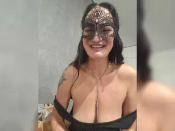 Bongacams Watch Live Sex Cams of ALICEm