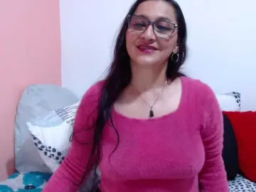 Bongacams Best Webcam of KarinaSuarez1