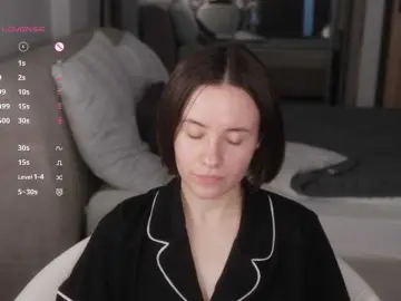 Bongacams Sex Cam of -FemaleEssence-