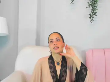 Bongacams Best live sex cam show of Luciecarter