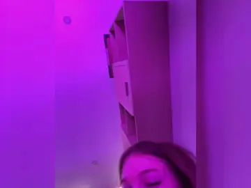 Bongacams Watch Live Sex Cams of FackBeachTrup