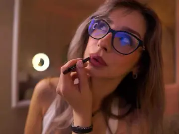 Bongacams Live Sex Cam of MaddieBryggs