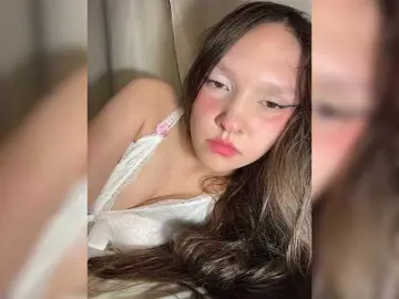 Bongacams Private Sex Chat of Cute-Lolly