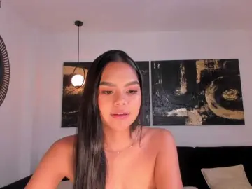 Bongacams Watch Live Sex Cams of SaphiraJames