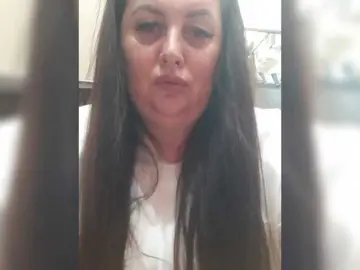 Bongacams Watch Live Sex Cams of OlgaSaphire