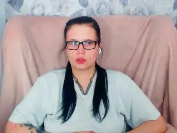 Bongacams Watch Live Sex Cams of CleaTattoo