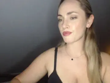 Bongacams Live Sex Cam of ScarlettXQueen