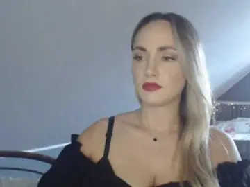 Bongacams Free Porn Cam of ScarlettXQueen