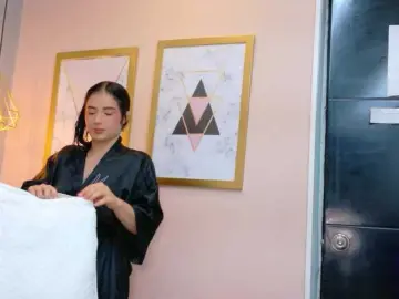 Bongacams Sex Cam of AshleyEvans21