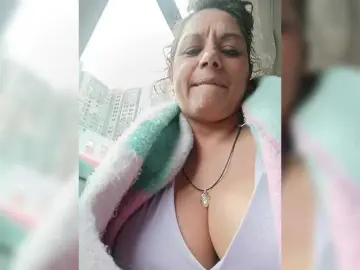 Bongacams Best live sex cam show of AlexaBrown12