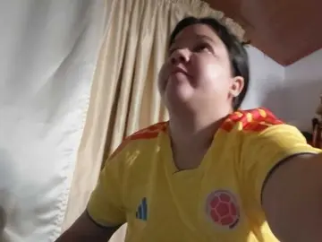 Bongacams Watch Live Sex Cams of carolinahairy