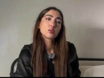 Bongacams Free Porn Cam of SoftHeatMaria