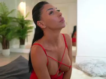Bongacams Watch Live Sex Cams of MyaBlack