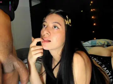 Bongacams Live Sex Cam of ethan-chloee