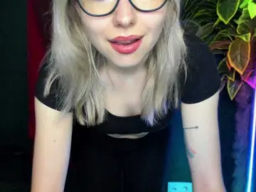 Bongacams Adult Video Chat of xxHeidiLove