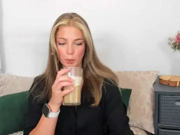 Bongacams Live Sex Cam of LilyTop