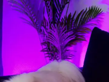 Bongacams Watch Live Sex Cams of NayaQuinn