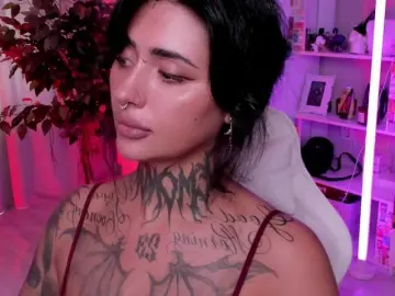 Bongacams Free Porn Cam of DarkFlame223