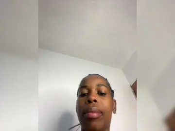 Bongacams Sex Cam of Larrine