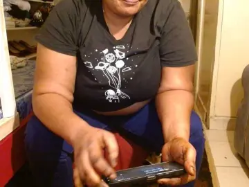 Bongacams Live Sex Cam of Sexiemama
