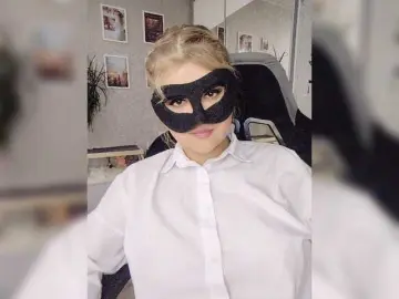Bongacams Free Live Porn of LOVEMENOW23