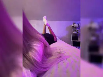 Bongacams Free Live Porn of HollyPolly111