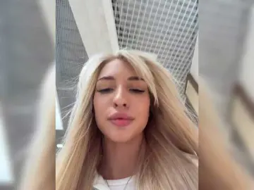 Bongacams Best live sex cam show of EwaBrown