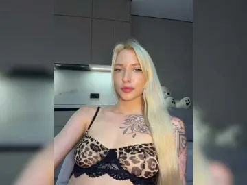 Bongacams Private Sex Chat of EwaBrown