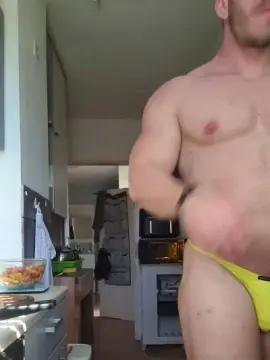 Cam4 Live Sex of yumyum18