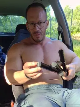 Cam4 Live Sex of yumyum18