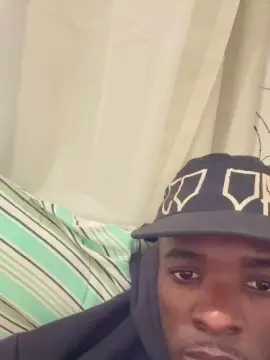 Cam4 Live Porn of Gustavo_19y