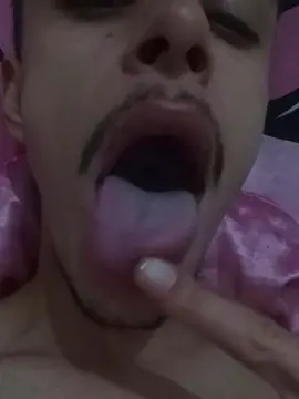 Cam4 Live Sex Cam of GiganteOMenino