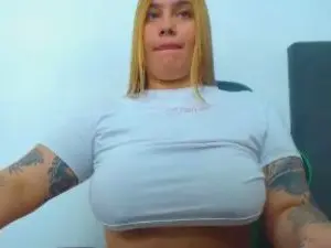 Cam4 Free Live Porn of alexa_rabbit